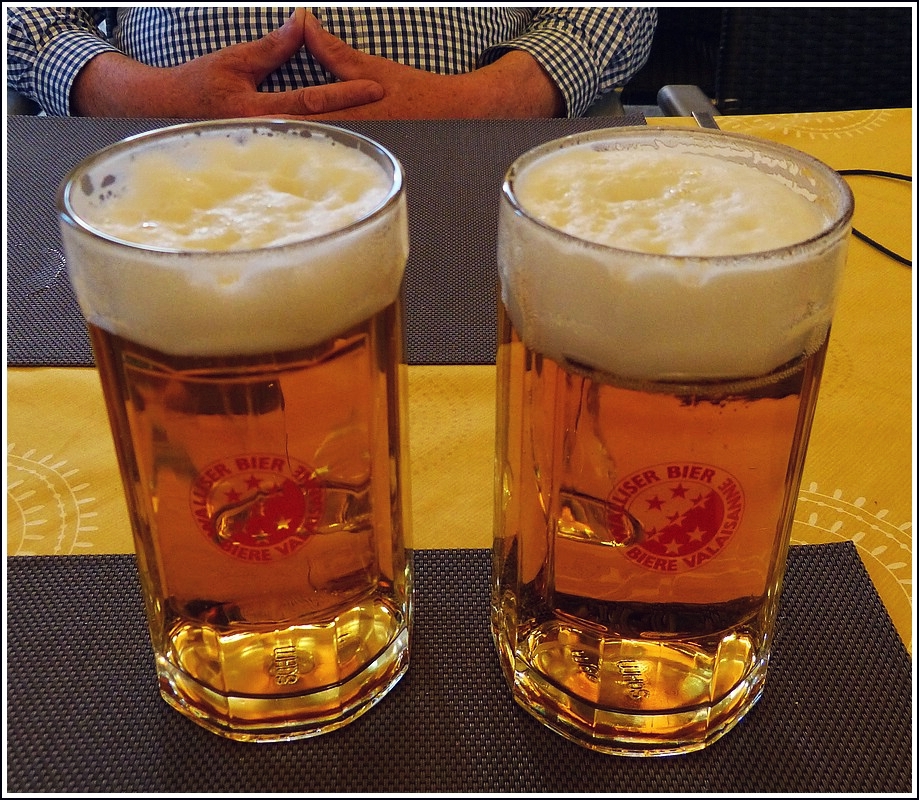 ... und dazu ein k�hles Bier. Brig, 23.05.2012 (Jeanny)