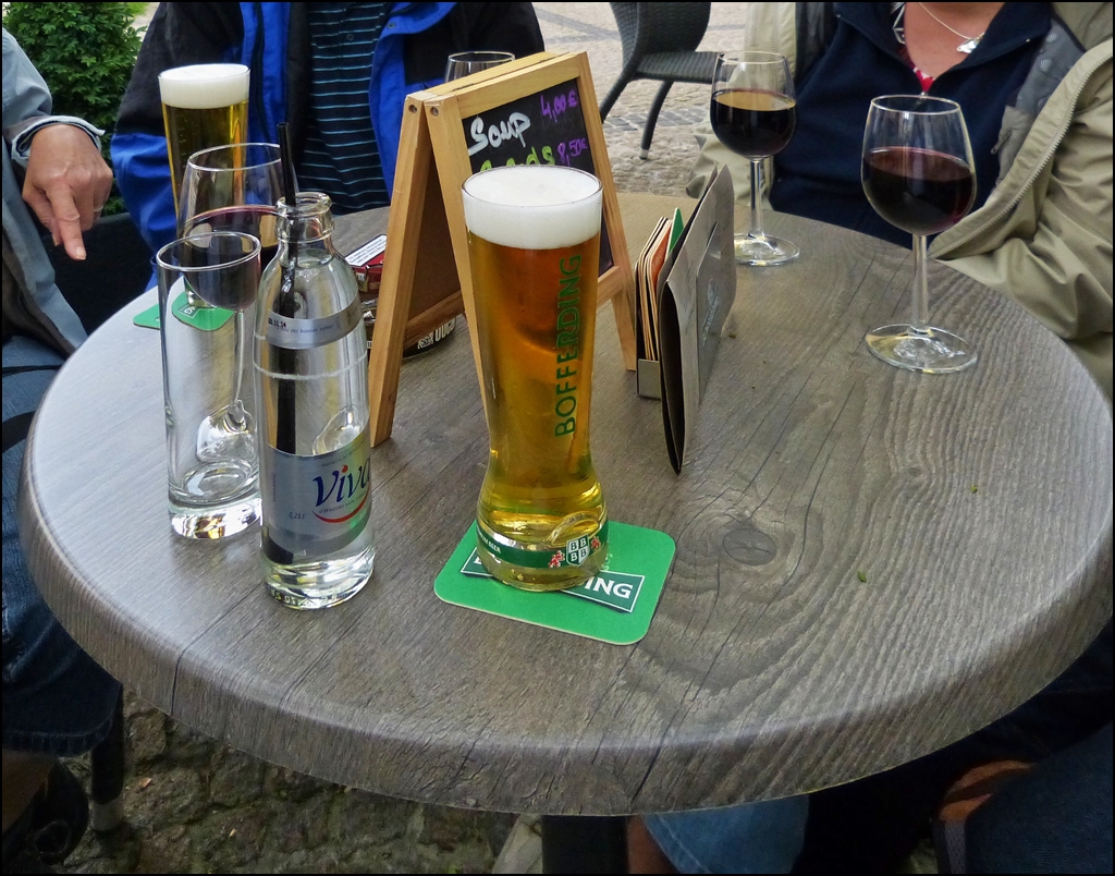 . Viel bek�mmlicher: Pils mit  S  . 14.06.2013 (Hans)