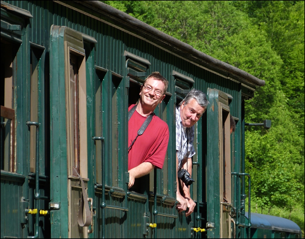 . Zwei Museumsbahnfans in ihrem Element. 16.06.2013 (Jeanny)