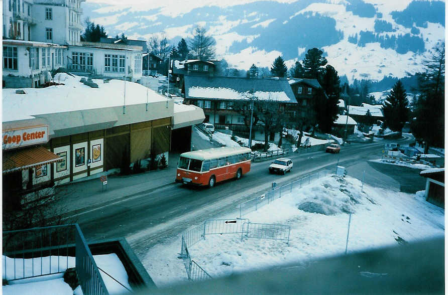 (002'828) - AFA Adelboden - Nr. 15/BE 231'897 - FBW/R&J (ex Morattel, S�deilles; ex P 25'504) im Januar 1988 in Adelboden, Landstrasse