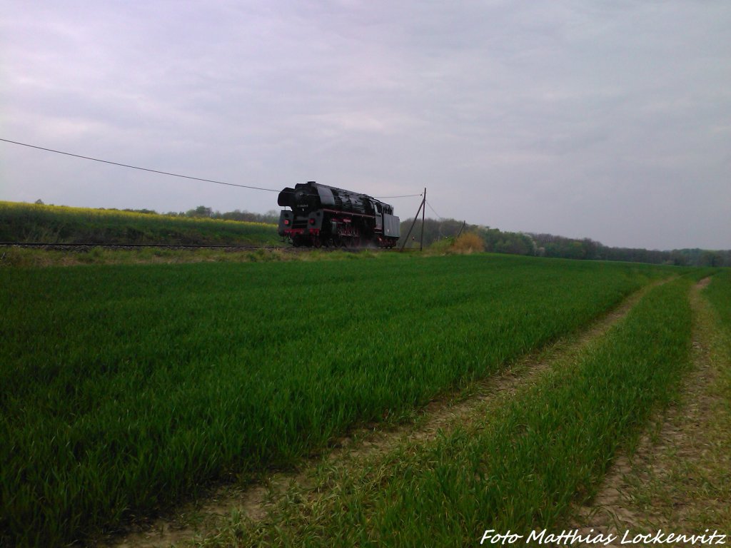 01 0509 unterwegs nach Bergen auf R�gen / Hier bei Pastitz (OT Putbus) am 11.5.13