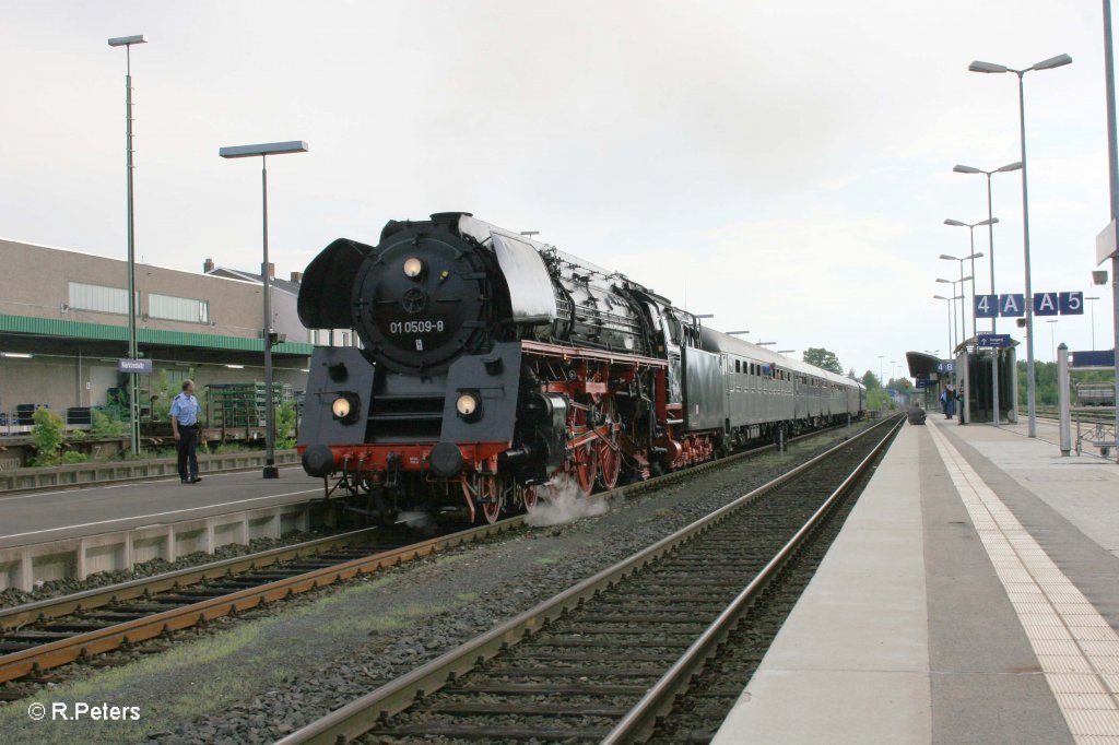 01 509-8 startet mit DPE 95970 Chep - Zwickau in Marktredwitz. 21.05.11