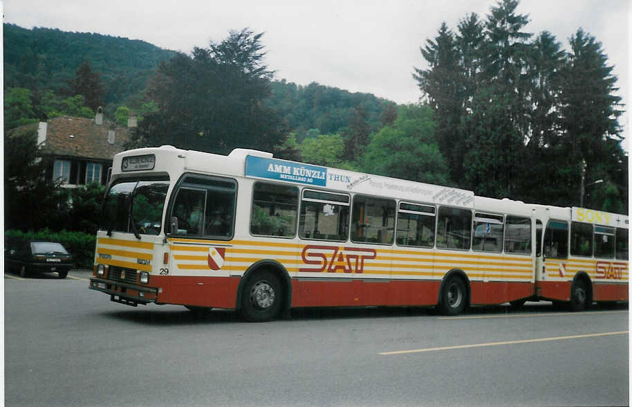 (012'435) - SAT Thun - Nr. 29/BE 419'029 - Volvo/R&J am 6. Juni 1995 bei der Schifflndte Thun