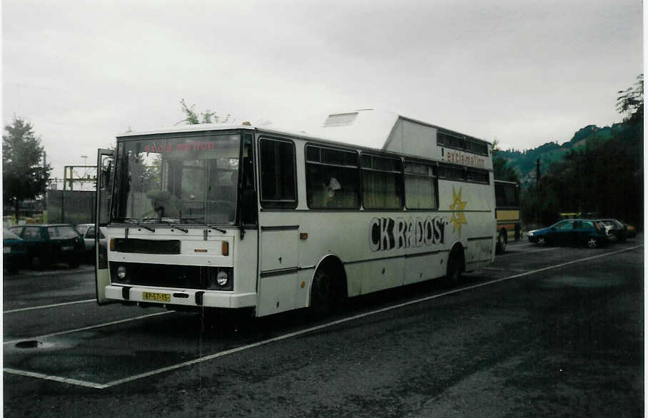 (013'112) - Aus der Tschechoslowakei: CK Radost - AP-57-15 - Karosa Anderthalbdecker am 11. September 1995 in Thun, Seestrasse
