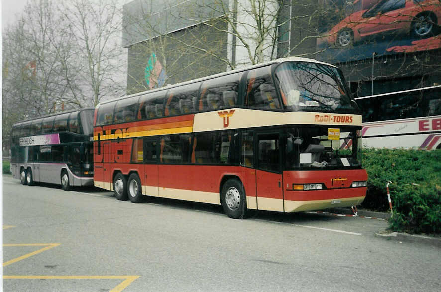 (016'509) - Dillier, Sarnen - Nr. 15/OW 10'350 - Neoplan am 16. M�rz 1997 in Gen�ve, Palexpo