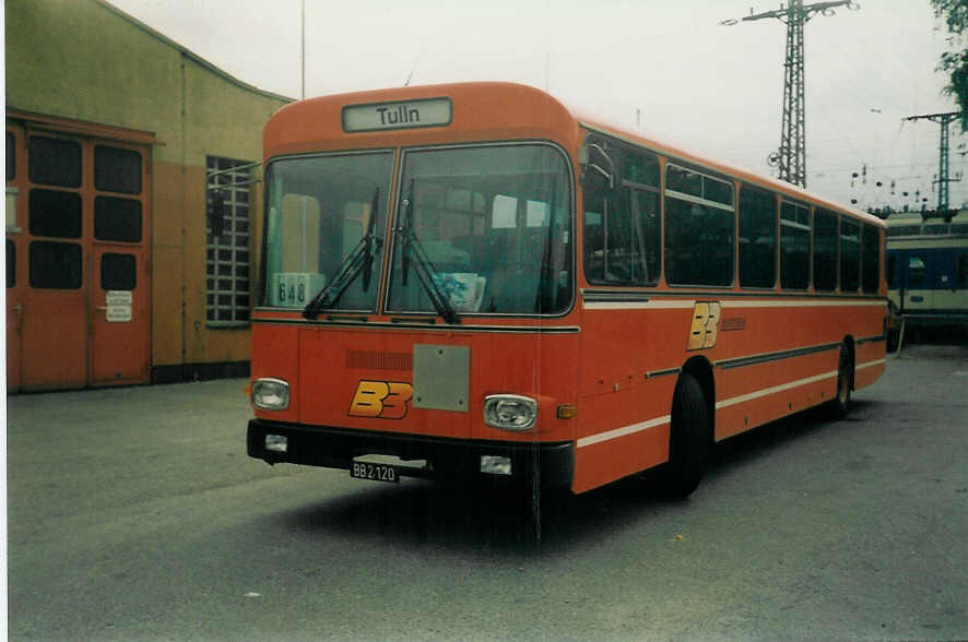 (017'111) - Bundesbus - BB 2120 - Grf/Steyr am 24. Mai 1997 beim Bahnhof Wien-Htteldorf