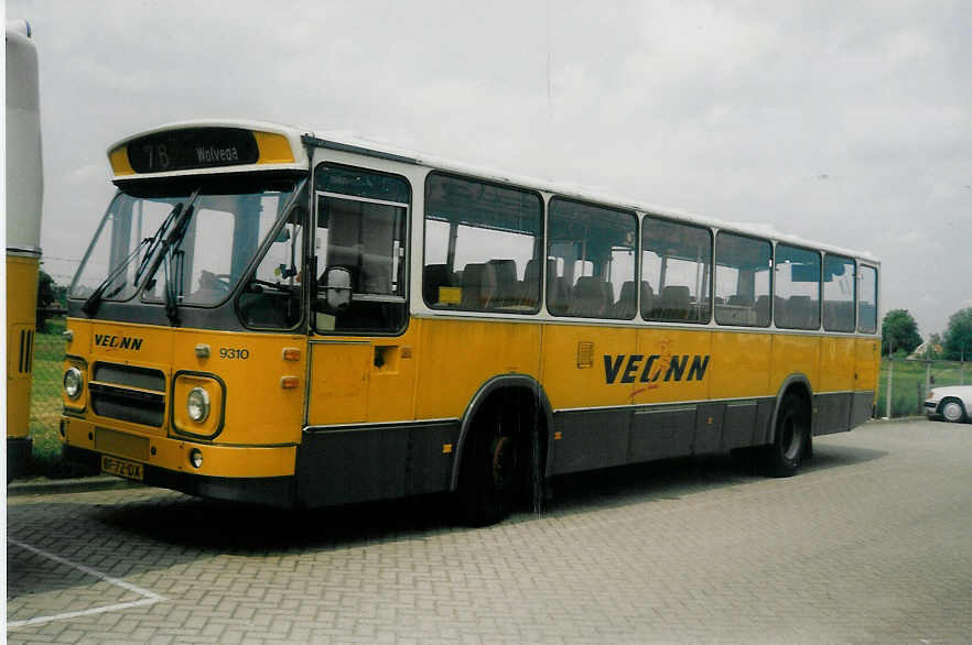 (017'814) - VEONN - Nr. 9310/BF-72-DX - DAF/Den Oudsten am 14. Juli 1997 in Meppel, Garage