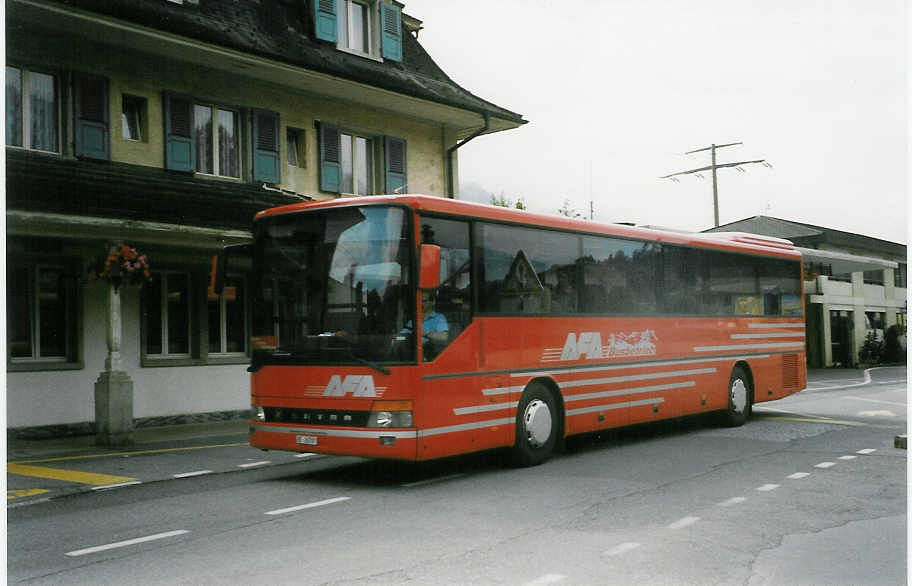 (023'629) - AFA Adelboden - Nr. 7/BE 26'707 - Setra am 29. Juni 1998 beim Bahnhof Frutigen