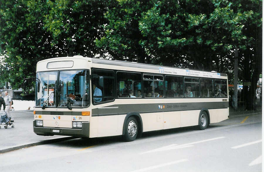 (024'035) - AZZK Zollikon - Nr. 26/ZH 48'126 - Mercedes/R&J am 11. Juli 1998 in Zrich, Bellevueplatz