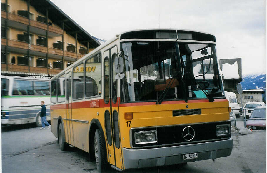 (028'805) - Sol�r&Fontana, Ilanz - Nr. 17/GR 54'812 - Mercedes/T�scher am 1. Januar 1999 in Flims-Dorf, Post