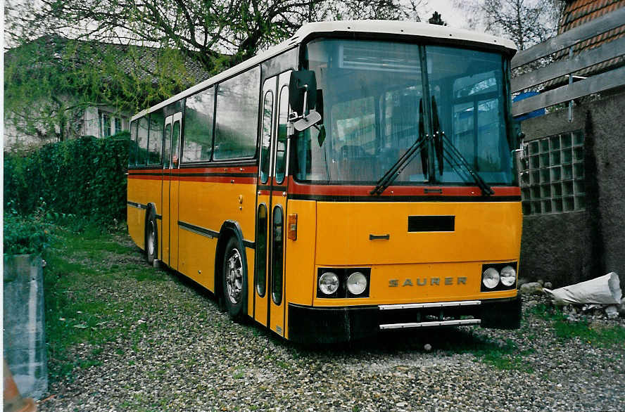 (030'905) - Schumacher, Metzerlen - Saurer/FHS am 18. April 1999 in B�tzberg, Heiniger