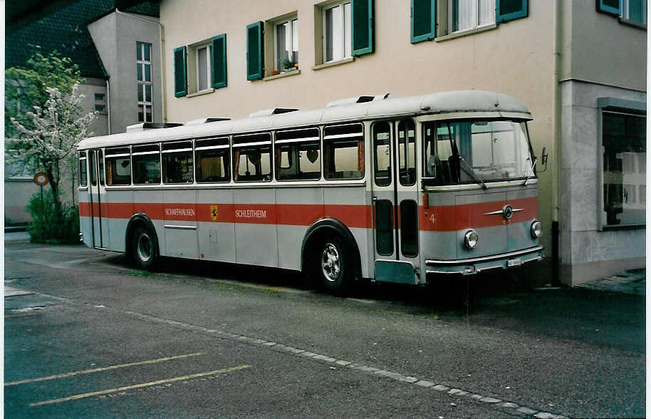 (030'912) - Schneiter, Wildegg - Nr. 4/AG 16'045 - Saurer/T�scher (ex Graf, K�ttigen; ex ASS Schleitheim Nr. 4) am 18. April 1999 in Wildegg