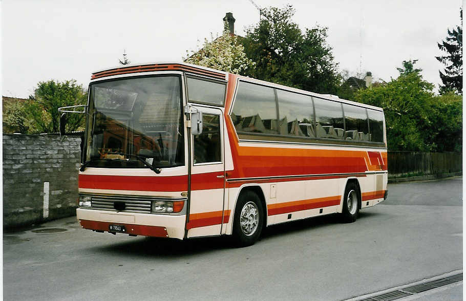 (031'425) - Schweizer Armee - M+37'563 - Dr�gm�ller am 28. April 1999 in Thun, Garage STI