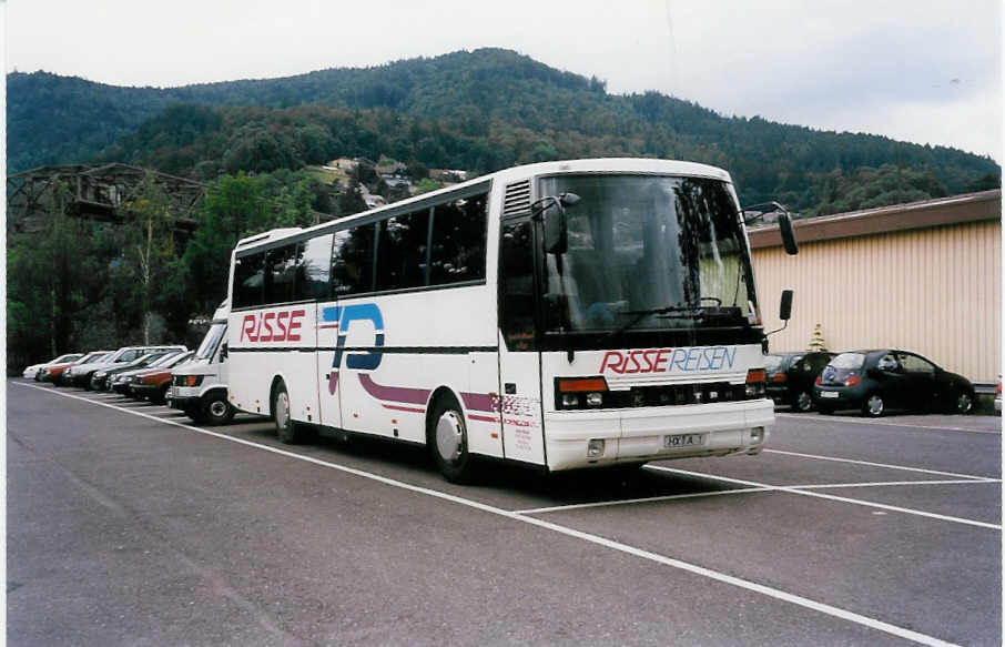 (031'927) - Aus Deutschland: Risse, Hxter - HX-A 1 - Setra am 8. Juni 1999 in Thun, Seestrasse
