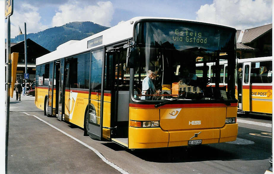 (036'630) - K�bli, Gstaad - BE 360'355 - Volvo/Hess am 29. August 1999 beim Bahnhof Gstaad