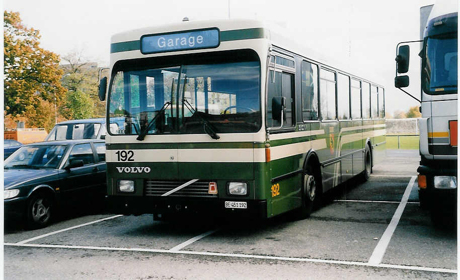 (037'417) - SVB Bern - Nr. 192/BE 451'192 - Volvo/R&J am 26. Oktober 1999 in Thun-Lerchenfeld, Waldeck