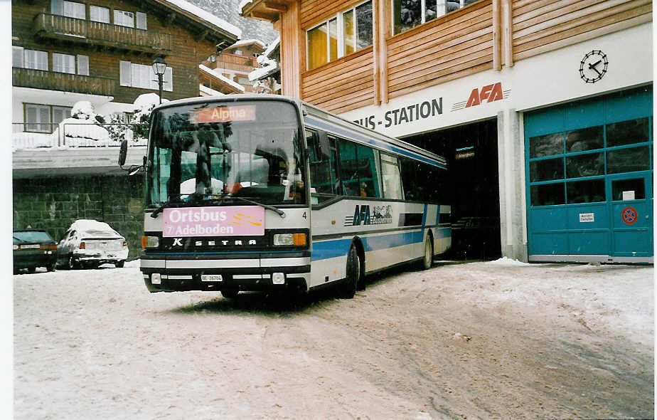 (038'234) - AFA Adelboden - Nr. 4/BE 26'704 - Setra (ex AAGI Interlaken Nr. 32) am 31. Dezember 1999 beim Autobahnhof Adelboden