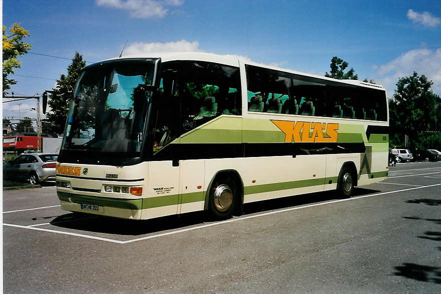 (040'913) - Aus Deutschland: Kls, Lnen - UN-AR 201 - Irizar am 16. Juni 2000 in Thun, Seestrasse