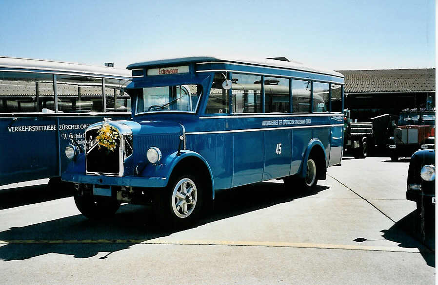 (041'014) - VBZ Z�rich - Nr. 45 - Saurer/T�scher (ex Firma in Spreitenbach; ex VBZ Z�rich Nr. 245; ex VBZ Z�rich Nr. 45) am 18. Juni 2000 in Hinwil, AMP