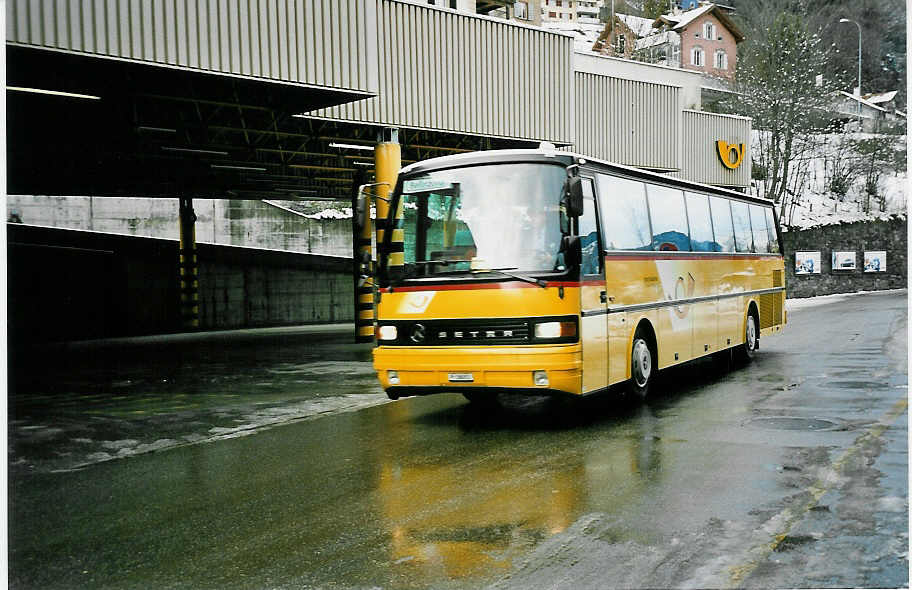 (044'435) - PTT-Regie - P 26'011 - Setra am 1. Januar 2001 in Thusis, Postautostation