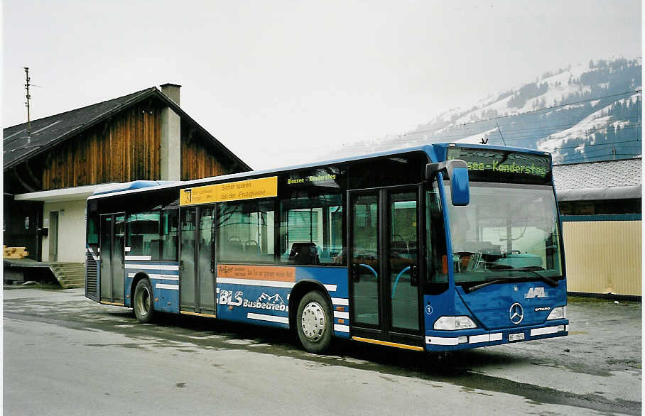 (045'136) - AFA Adelboden - Nr. 1/BE 19'692 - Mercedes am 24. Februar 2001 beim G�terbahnhof Frutigen