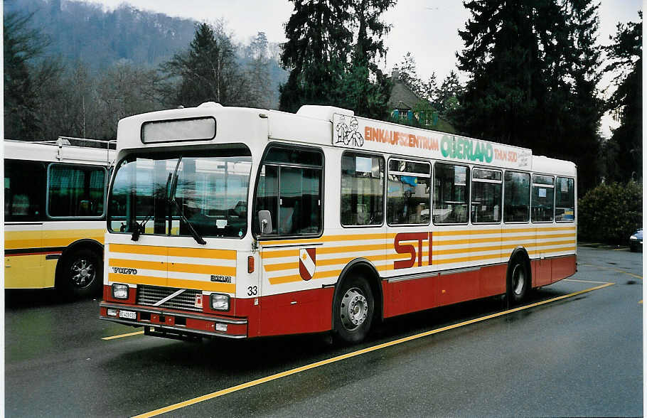 (045'207) - STI Thun - Nr. 33/BE 419'033 - Volvo/R&J (ex SAT Thun Nr. 33) am 8. M�rz 2001 bei der Schiffl�ndte Thun