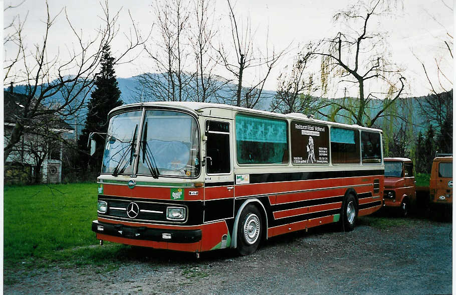 (045'609) - Hadorn, Wattenwil - Mercedes (ex ASKA Aeschi Nr. 16) am 2. April 2001 in Wattenwil, Restaurant Rssli