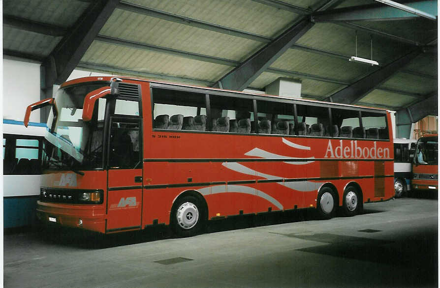 (046'828) - AFA Adelboden - Nr. 23/BE 26'773 - Setra (ex Fl�ck, Brienz) am 27. Mai 2001 im Autobahnhof Adelboden