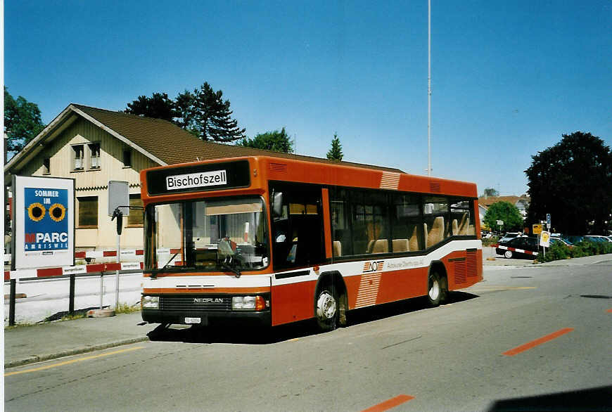 (048'317) - AOT Amriswil - Nr. 6/TG 62'894 - Neoplan am 17. Juli 2001 beim Bahnhof Amriswil