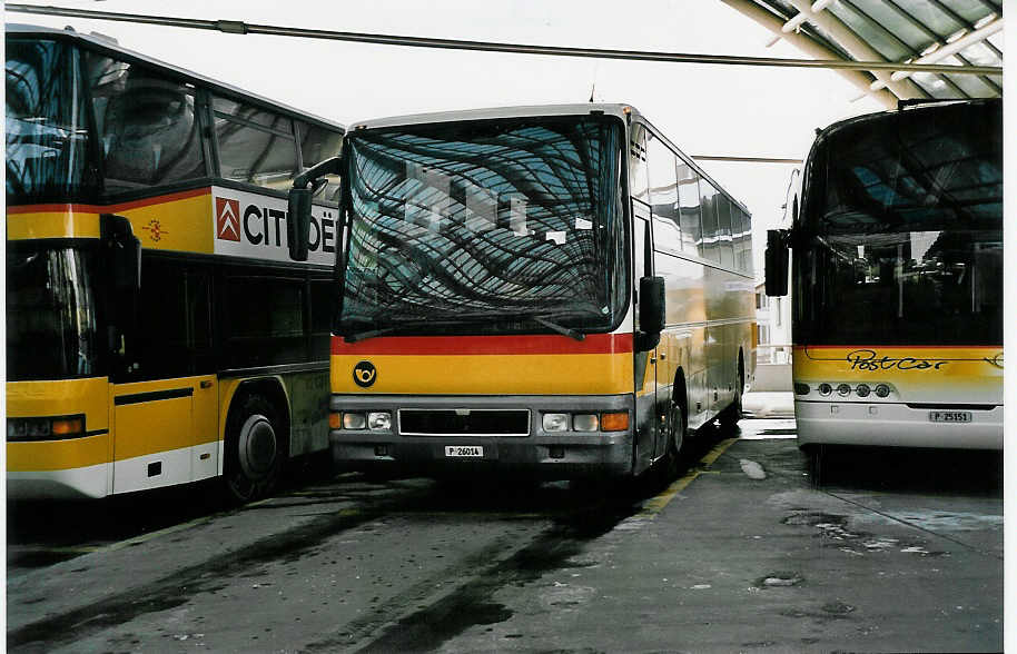 (051'026) - PTT-Regie - P 26'014 - MAN am 27. Dezember 2001 in Chur, Postautostation