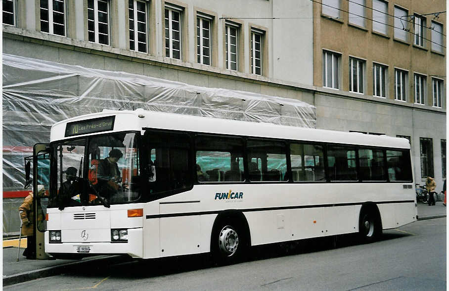 (052'630) - Funi-Car, Biel - Nr. 6/BE 99'306 - Mercedes/R&J (ex P 25'327) am 30. M�rz 2002 beim Bahnhof Biel