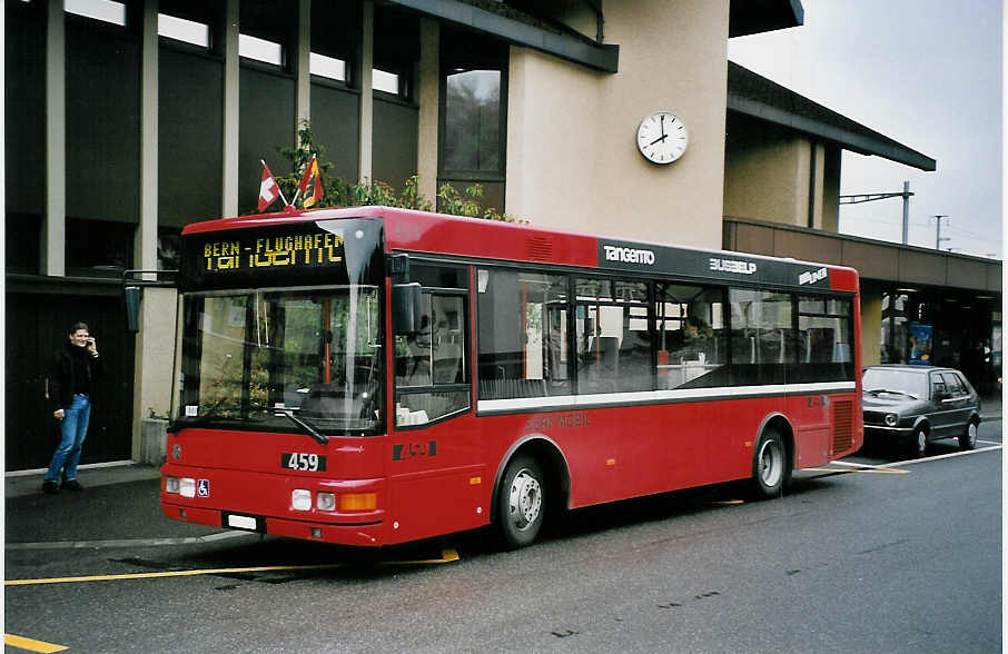 (053'222) - Bernmobil, Bern - Nr. 459/BE 519'459 - MAN/G�ppel am 25. April 2002 beim Bahnhof Konolfingen
