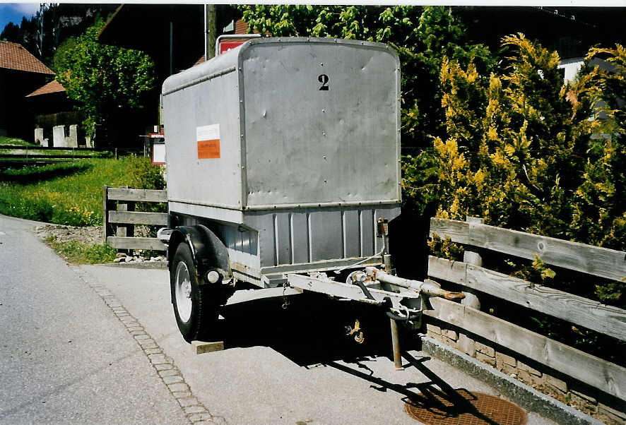 (053'523) - Pieren, Adelboden - Nr. 2 - Aebi Gep�ckanh�nger (ex AFA Adelboden Nr. 2) am 26. Mai 2002 in Adelboden, Mineralquelle