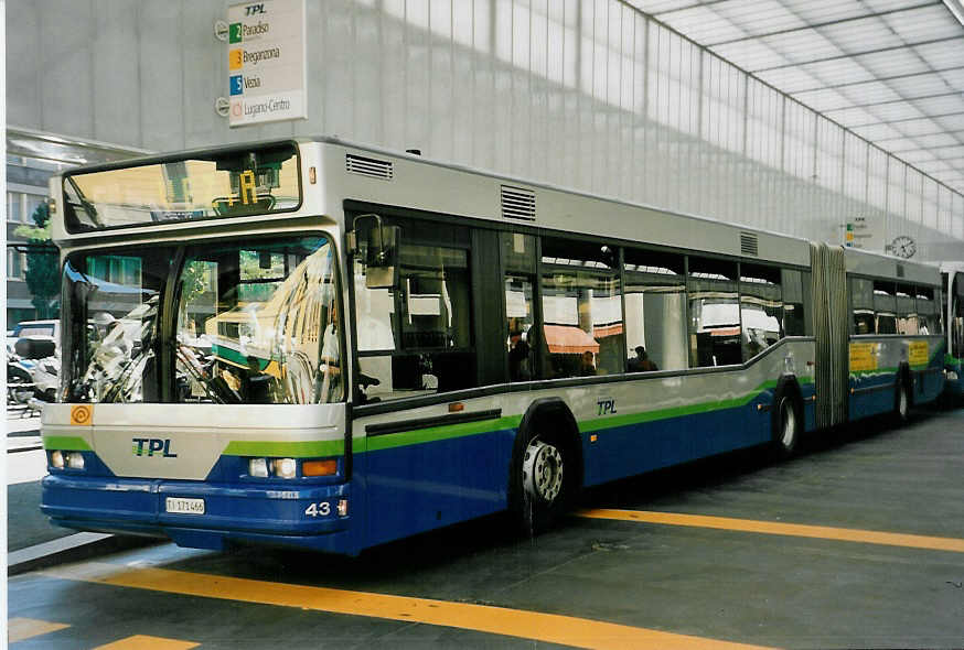 (054'632) - TPL Lugano - Nr. 43/TI 71'466 - Neoplan am 22. Juli 2002 in Lugano, Centro