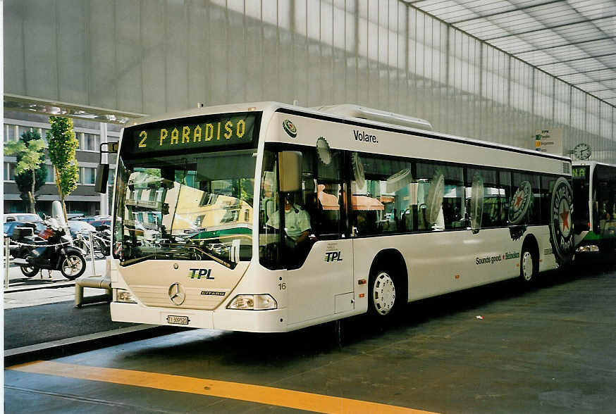 (054'710) - TPL Lugano - Nr. 16/TI 309'520 - Mercedes am 22. Juli 2002 in Lugano, Centro