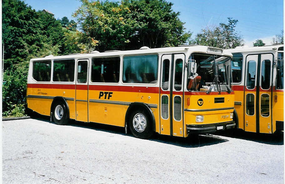 (055'109) - PTF Regensdorf - SG 241'034 - FBW/Hess (ex P 23'417) am 27. Juli 2002 in Schmerikon, Garage Oldie-Tours Z�risee