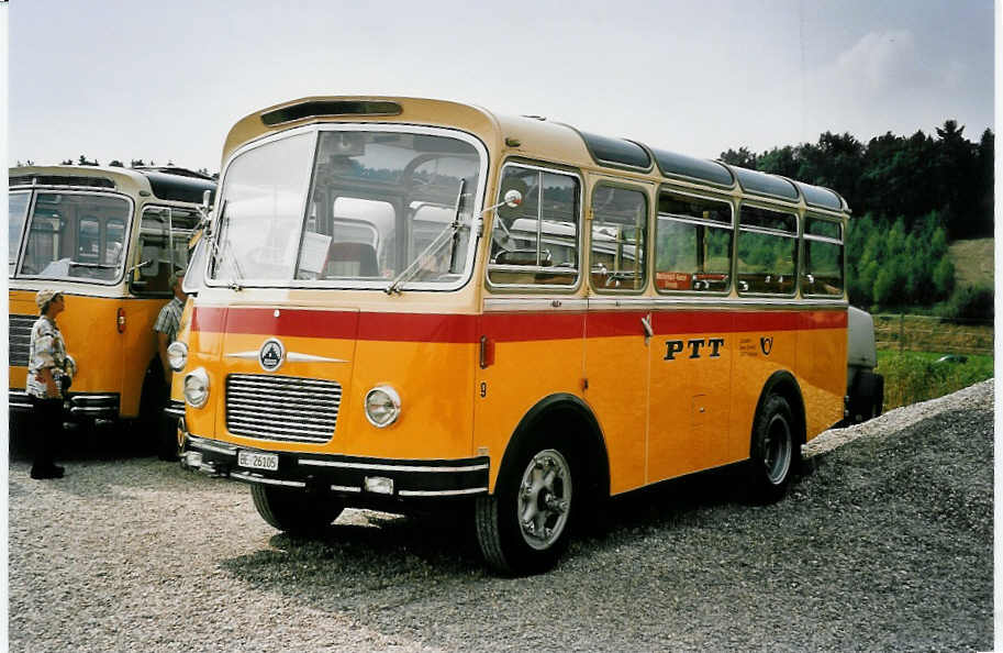 (055'702) - Schmid, Th�rishaus - Nr. 9/BE 26'105 - Saurer/R&J (ex Geiger, Adelboden Nr. 9) am 31. August 2002 in Niederbipp, Saurertreffen