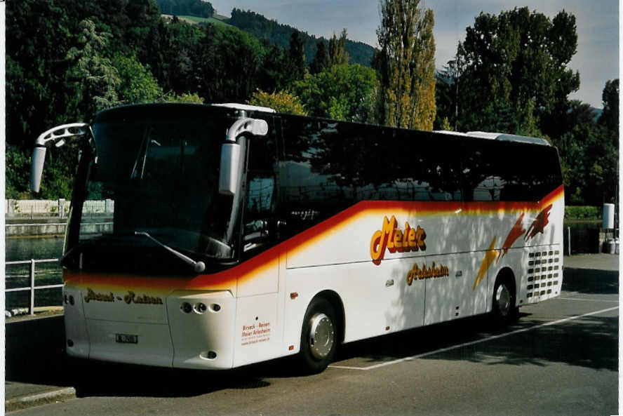 (056'031) - Meier, Arlesheim - BL 7455 - Bova am 16. September 2002 bei der Schifflndte Thun