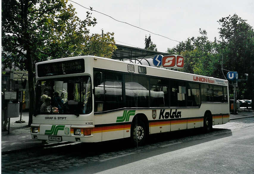 (056'637) - Dr. Richard - Nr. K1109/WU 82 MH - Gr�f&Stift am 9. Oktober 2002 in Wien, Heiligenstadt