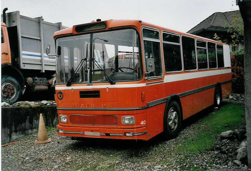 (056'908) - ZVB Zug - Nr. 40 - Saurer/Hess (ex Nr. 30) am 12. Oktober 2002 in Btzberg, Heiniger