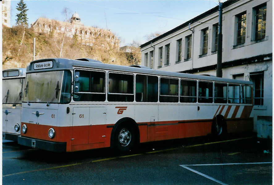 (058'306) - TPG Genve - Nr. 61 - Saurer/Hess (ex Nr. 450) am 1. Januar 2003 in Genve, Dpt