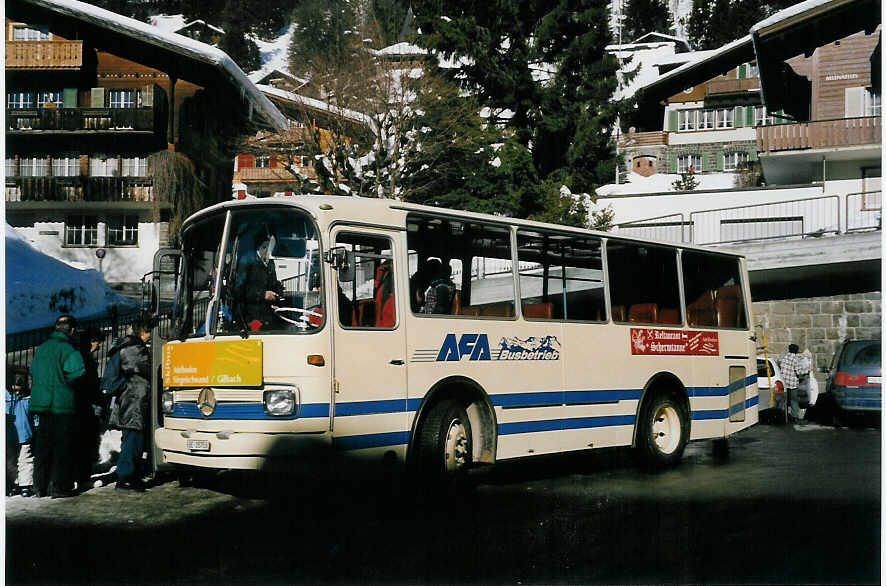 (059'015) - AFA Adelboden - Nr. 16/BE 25'753 - Mercedes/Vetter (ex FART Locarno Nr. 3) am 21. Februar 2003 beim Autobahnhof Adelboden