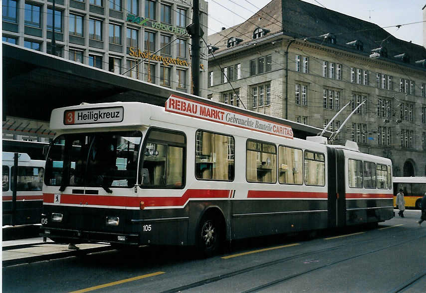(059'412) - VBSG St. Gallen - Nr. 105 - Saurer/Hess Gelenktrolleybus am 29. M�rz 2003 beim Bahnhof St. Gallen
