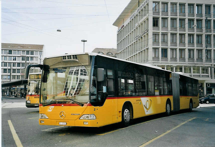 (059'420) - Cars Alpin Neff, Arbon - Nr. 2/TG 27'701 - Mercedes am 29. M�rz 2003 beim Bahnhof St. Gallen