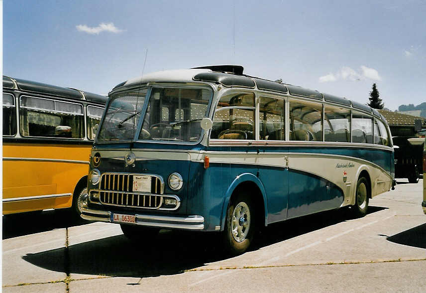 (060'827) - Aus Deutschland: Radlmeier, Ergoldsbach - LA-06'300 - Saurer/R&J (ex Schmid, D�llikon; ex Libero Bau, Fehraltdorf; ex Privat; ex Altherr, Nesslau; ex AWA Amden Nr. 8) am 21. Juni 2003 in Hinwil, AMP