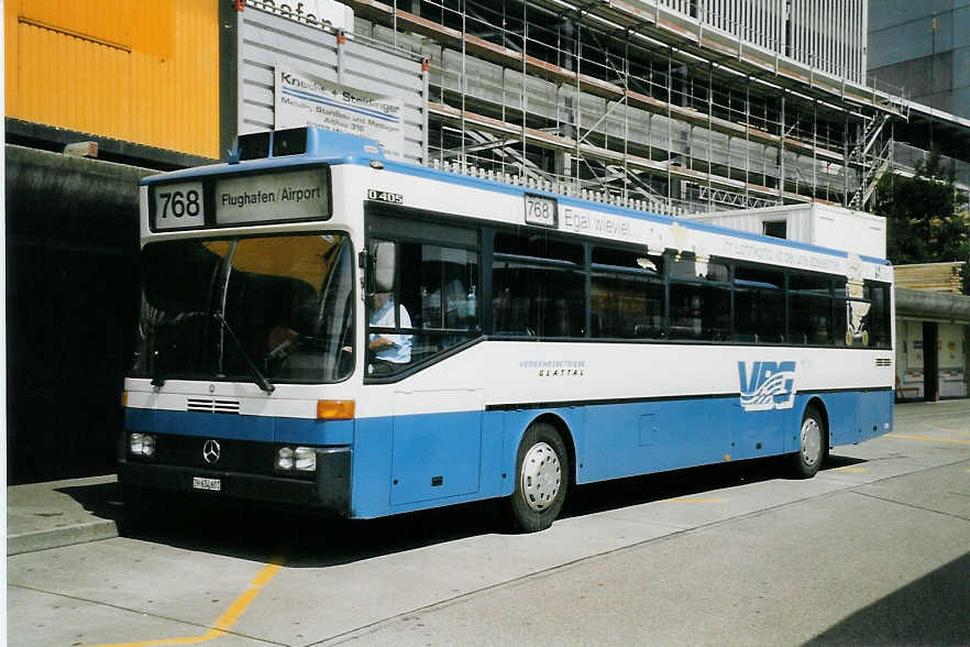 (061'916) - Frhlich, Zrich - Nr. 601/ZH 634'601 - Mercedes (ex VBZ Zrich Nr. 680) am 25. Juli 2003 in Zrich, Flughafen