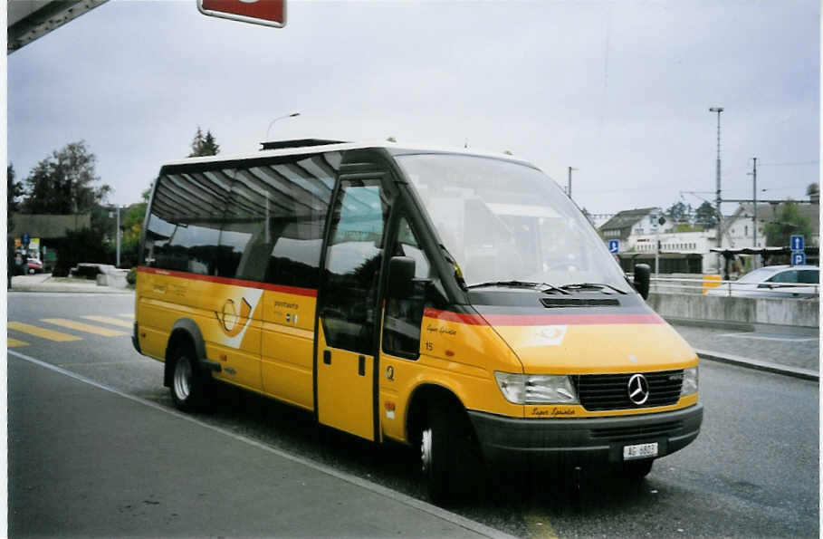 (064'109) - Tschannen, Zogingen - Nr. 15/AG 6803 - Mercedes/Auw�rter am 12. Oktober 2003 beim Bahnhof Zofingen