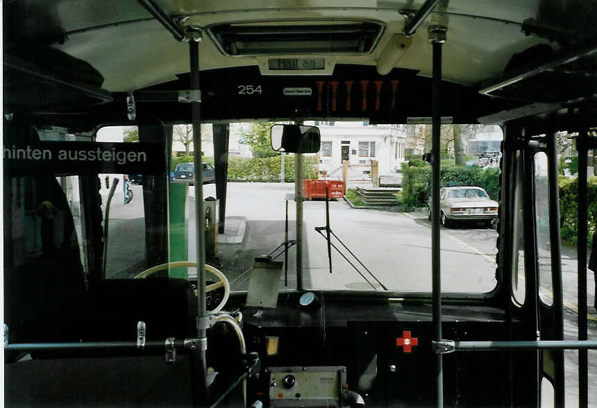 (067'124) - Zivilschutz, Winterthur - Nr. 254/ZH 508'416 - Volvo/T�scher (ex WV Winterthur Nr. 254) am 24. April 2004 in Winterthur, Depot Deutweg (Innenaufnahme)