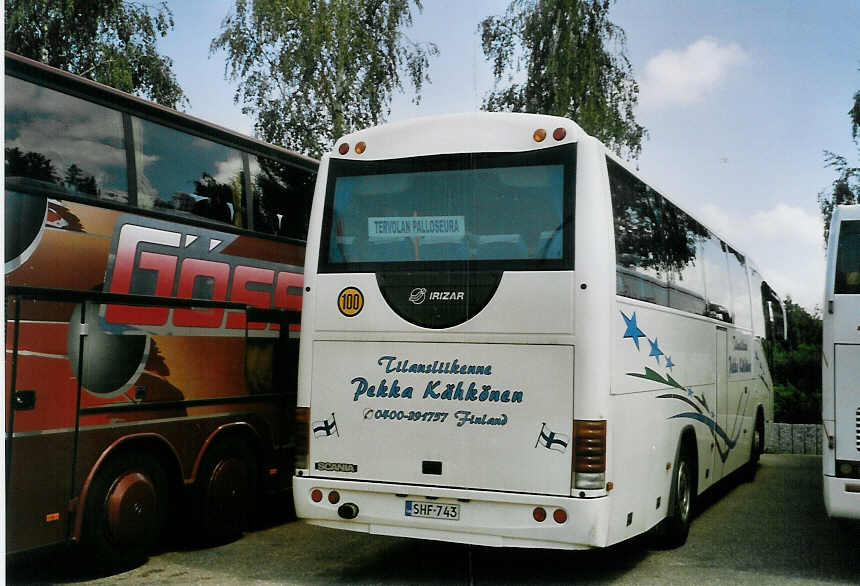 (068'923) - Aus Finnland: Khknen - SHF-743 - Scania/Irizar am 6. Juli 2004 in Rust, Europapark