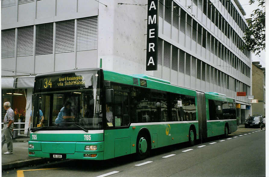 (069'702) - BVB Basel - Nr. 765/BS 3265 - MAN am 24. Juli 2004 in Basel, Claraplatz